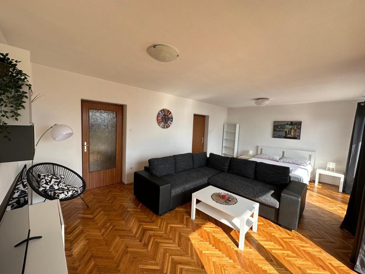 Apartments Matejcic Crikvenica Exterior foto